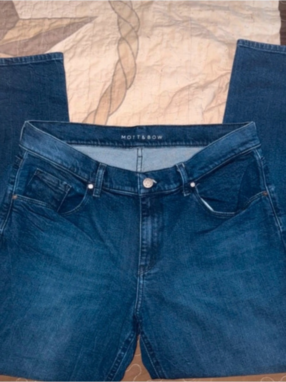 Mid-Rise Dark Blue Mott and Bow